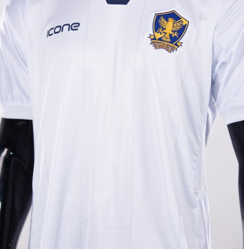 Camisa Retrô - Branca Padrão 2020/22