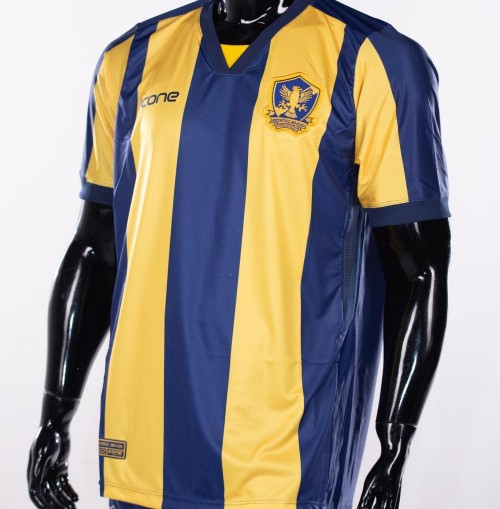 Camisa Retrô - Listrada Padrão 2021/22