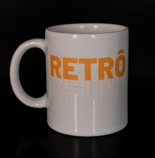 Caneca Branca Retrô